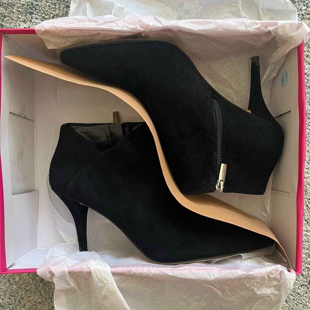 Vince Camuto Ankle Booties- Black Suede- Size 9.5